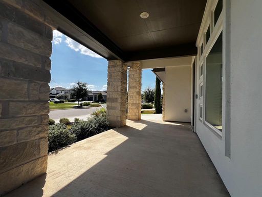 7909 Edmondson Bend, Austin, TX 78744