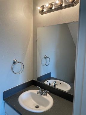8401D Colony Loop Drive , Austin, TX 78724