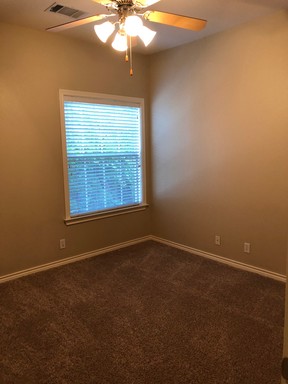 504A West North Loop Blvd., Austin, TX 78751