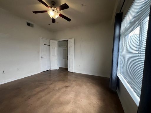 910 W 25TH St #607, Austin, TX 78705