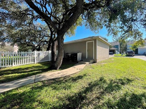 251 B Utterback, Kyle, TX 78640