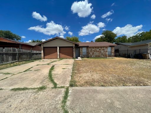 5753 Palo Blanco Ln, Austin, TX 78744-3858