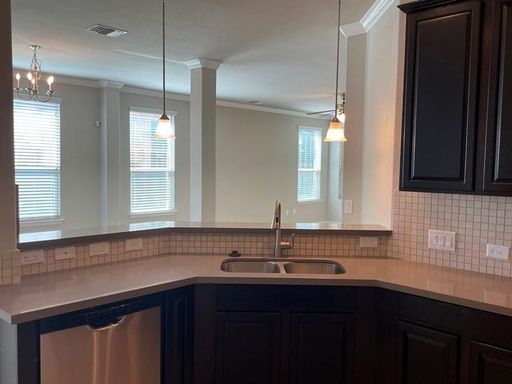 400A Hummingbird Ln., Austin, TX 78734