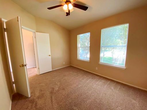 218 Jennifer Ln., Bastrop, TX 78602