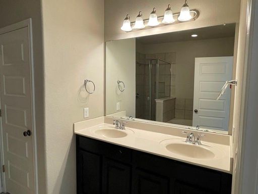 400A Hummingbird Ln., Austin, TX 78734