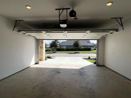 7909 Edmondson Bend, Austin, TX 78744