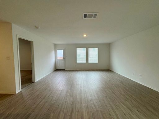 109 Little Sparklers Lp, Hutto, TX 78634