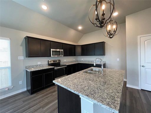 806 Hollyhock Dr, Temple, TX 76502