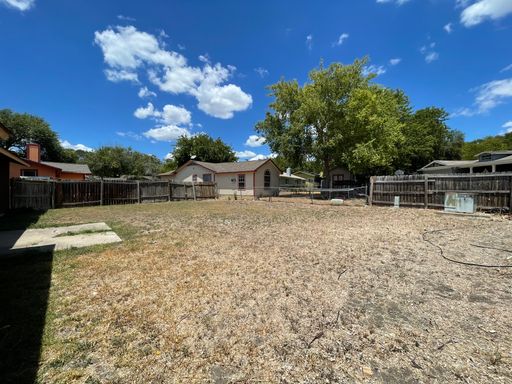 5753 Palo Blanco Ln, Austin, TX 78744-3858