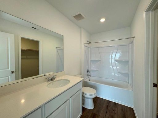 184 Chapel Beck Dr, Kyle, TX 78640