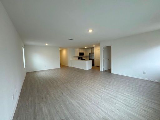 109 Little Sparklers Lp, Hutto, TX 78634