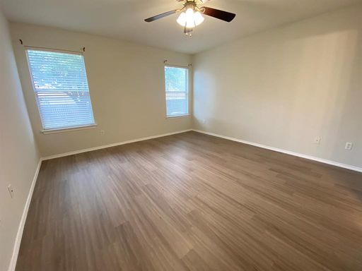 258 Western Dr, Kyle, TX 78640