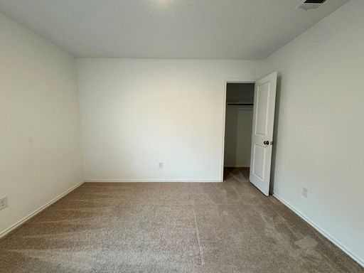 109 Little Sparklers Lp, Hutto, TX 78634