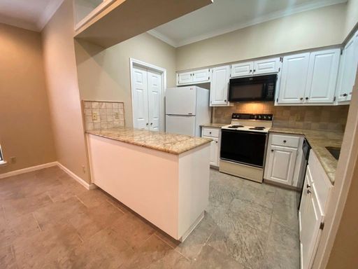 1307 Kinney Ave #161, Austin, TX 78704