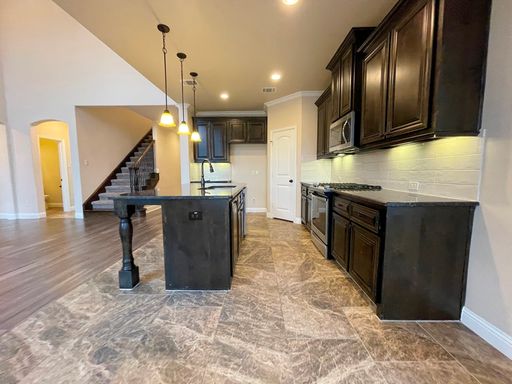 433 Mistflower Springs Dr, Leander, TX 78641