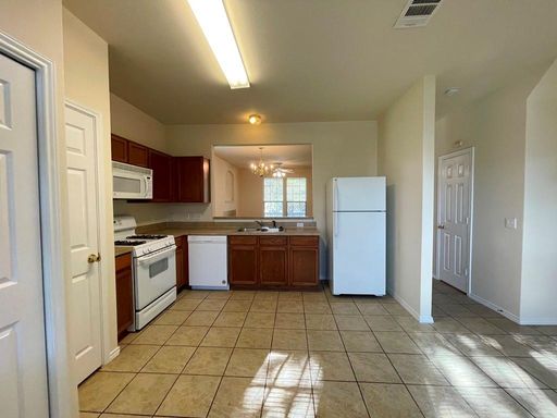 251 B Utterback, Kyle, TX 78640