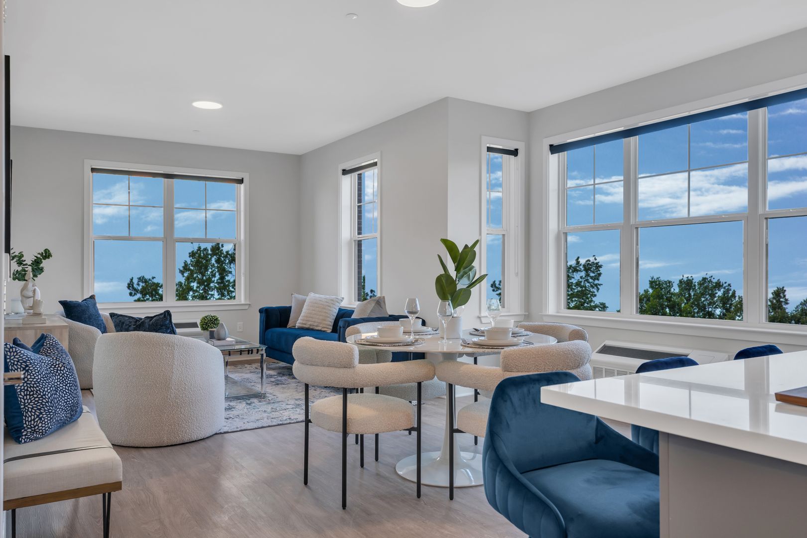 Union Apartment: 946 Stuyvesant Avenue