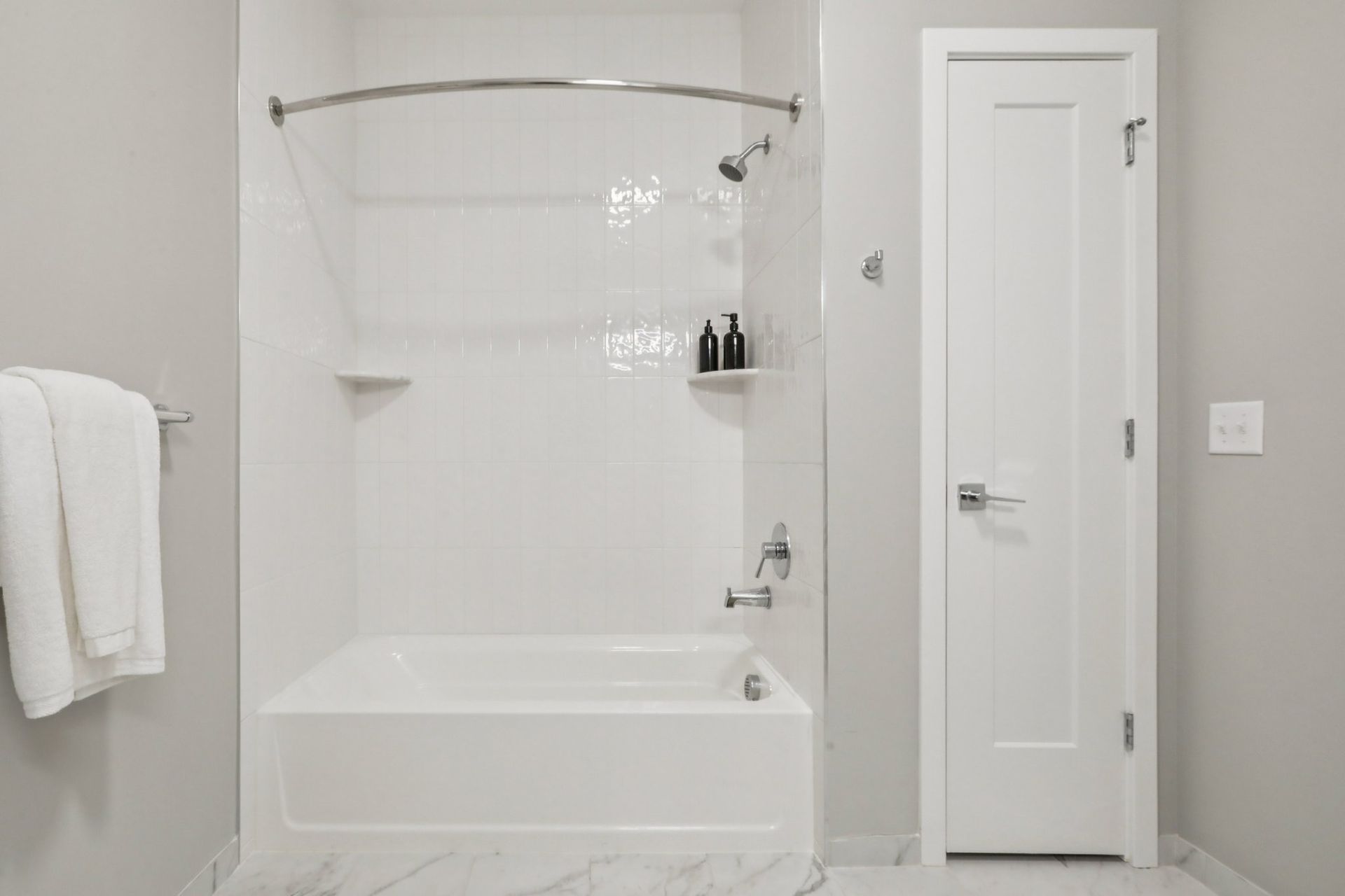 Experience Luxurious Living at CENTURION Union Center 7 of 12