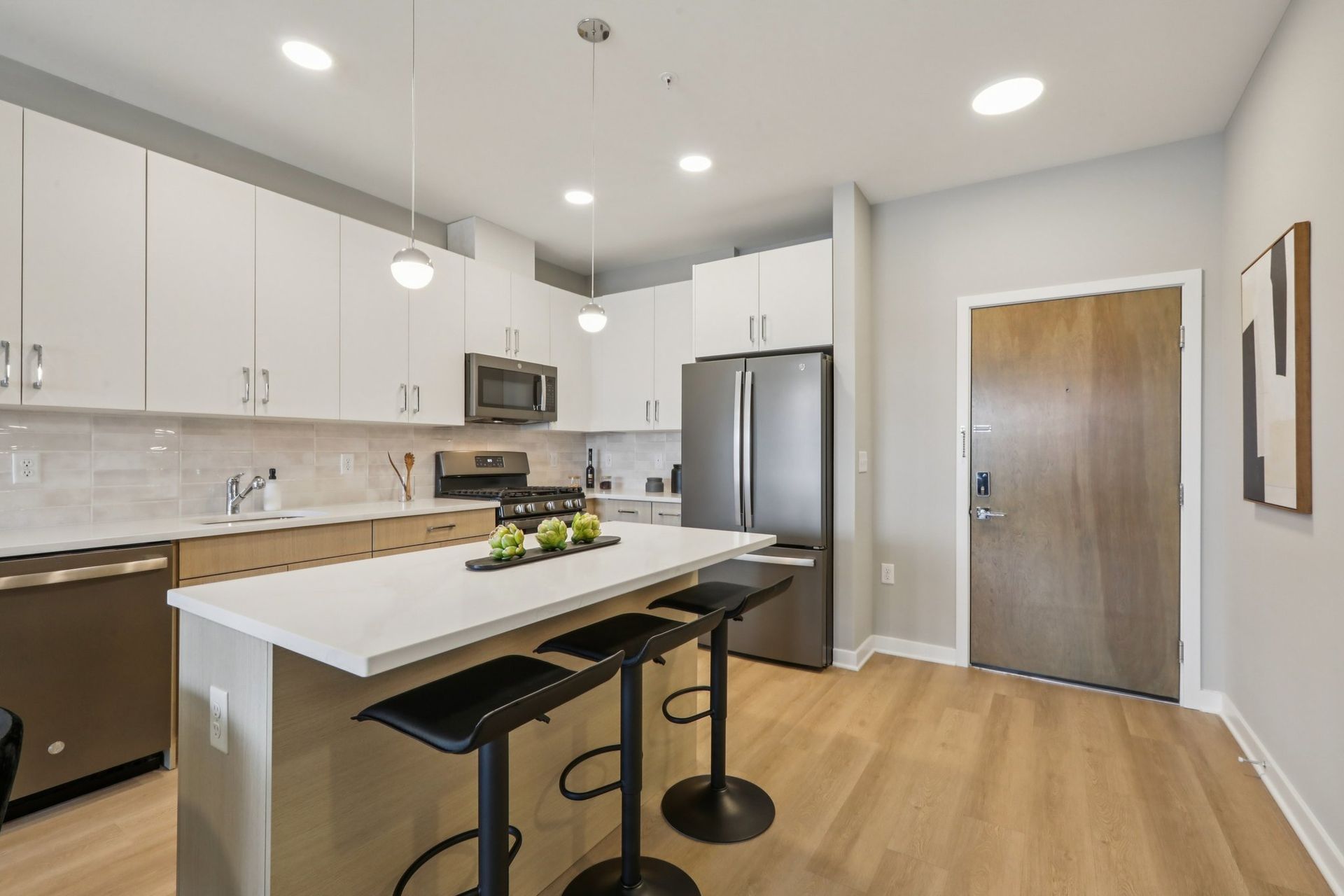Experience Luxurious Living at CENTURION Union Center 4 of 12