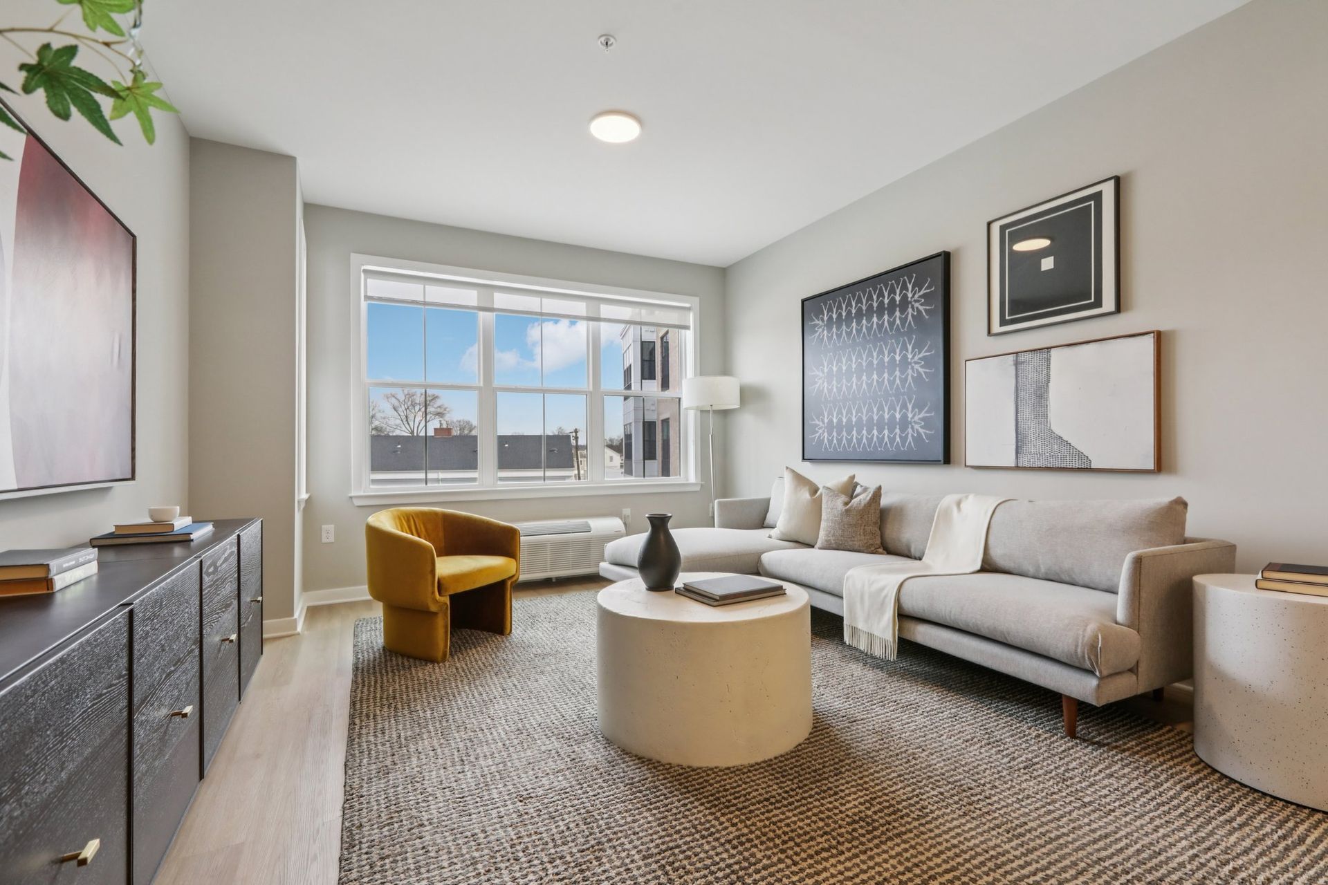 Experience Luxurious Living at CENTURION Union Center 2 of 12