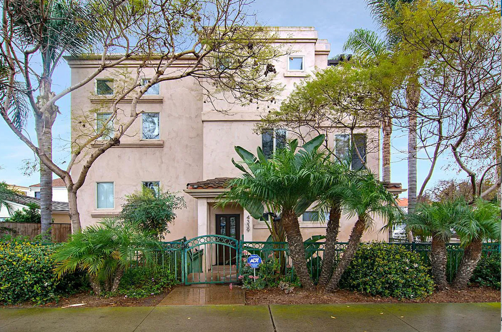 San Diego Townhome: 4339 Fanuel St