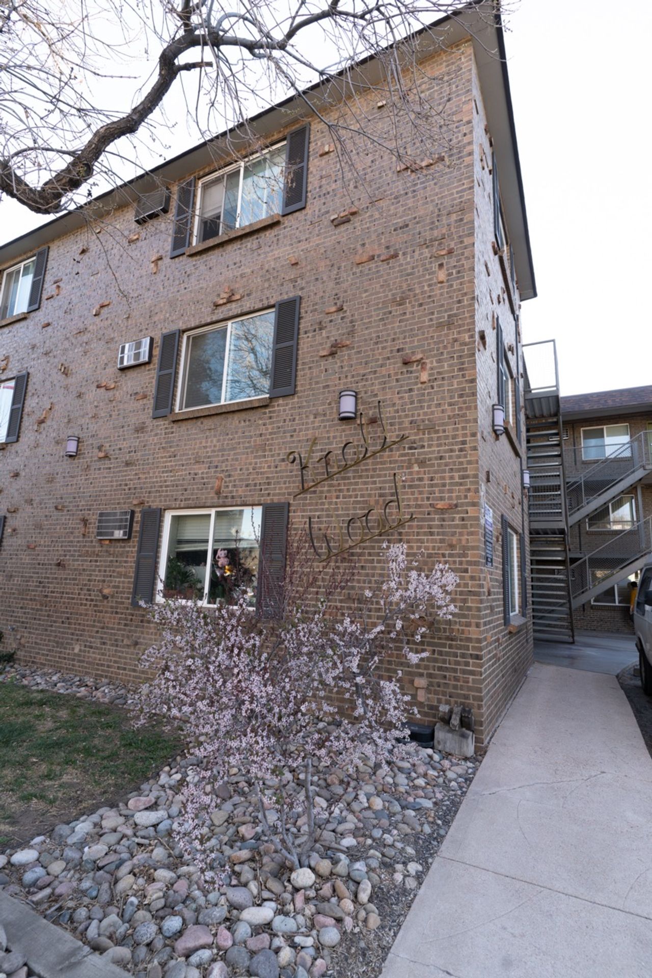 Englewood Apartment: 3325-3335 South Clarkson Street