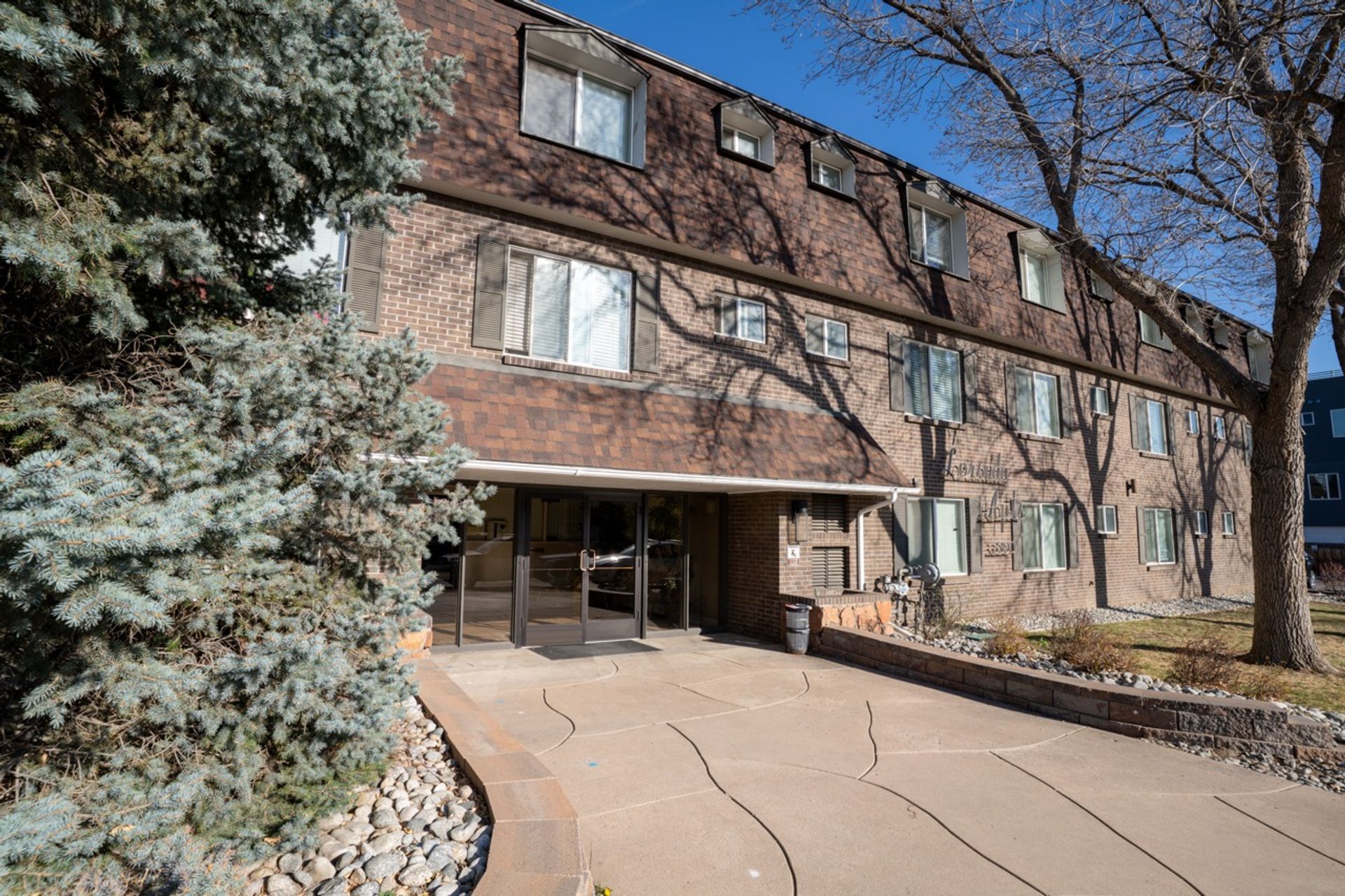 Englewood Apartment: 3300 S Washington St