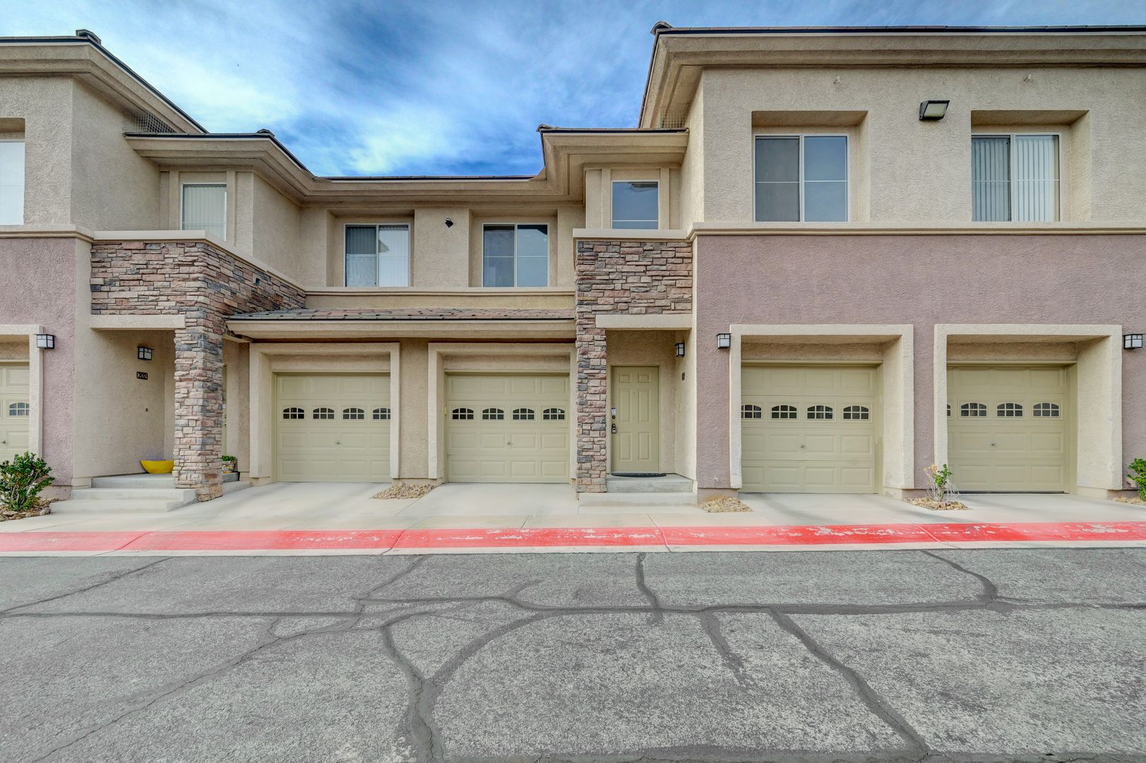 Las Vegas House: 673 Peachy Canyon Cir