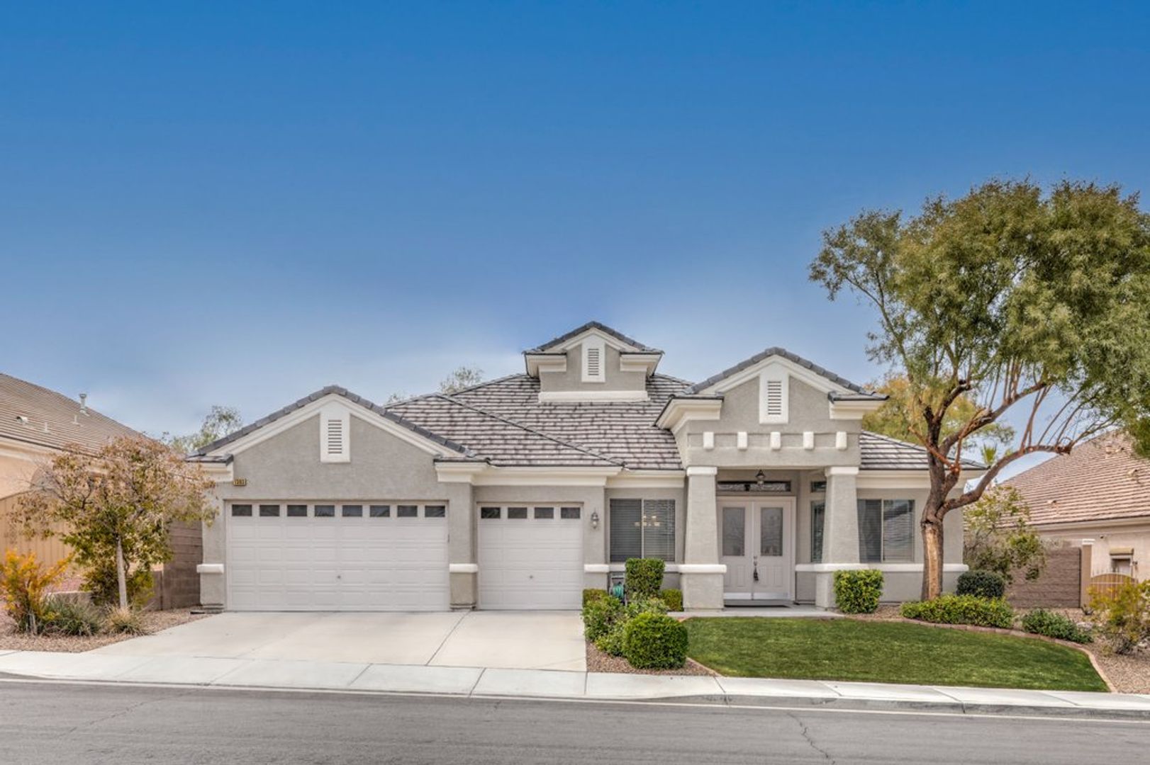 Henderson House: 1393 Romanesca Drive