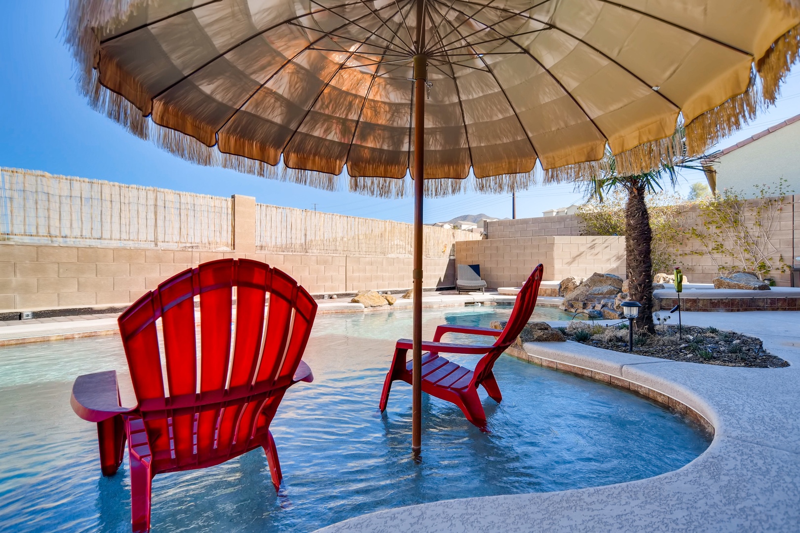 Henderson House: 2558 Kinghorn Place