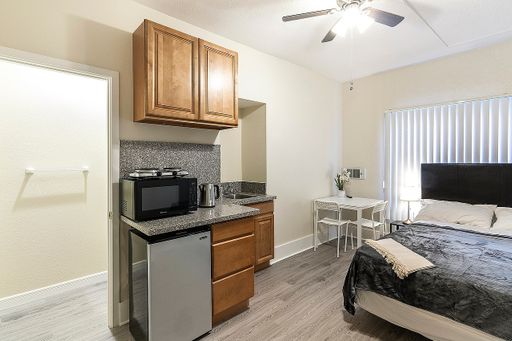 Furnished Studio in San Pedro - 1 Month Free – photo 1