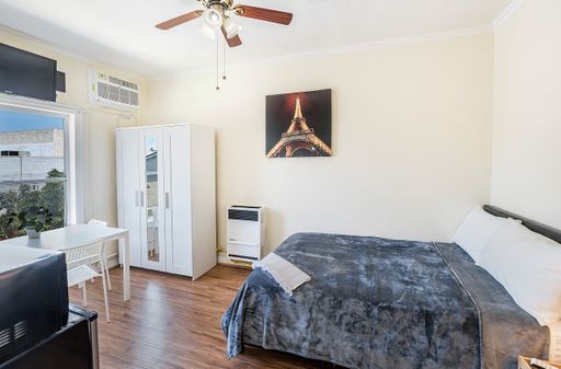 Studio 1 Bath Apartment at 907 W. 17th Street # 110, Los Angeles, CA – photo 1