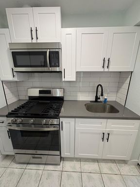Studio 1 Bath Apartment at 1222 E 78th Street - 05, Los Angeles, CA – photo 1
