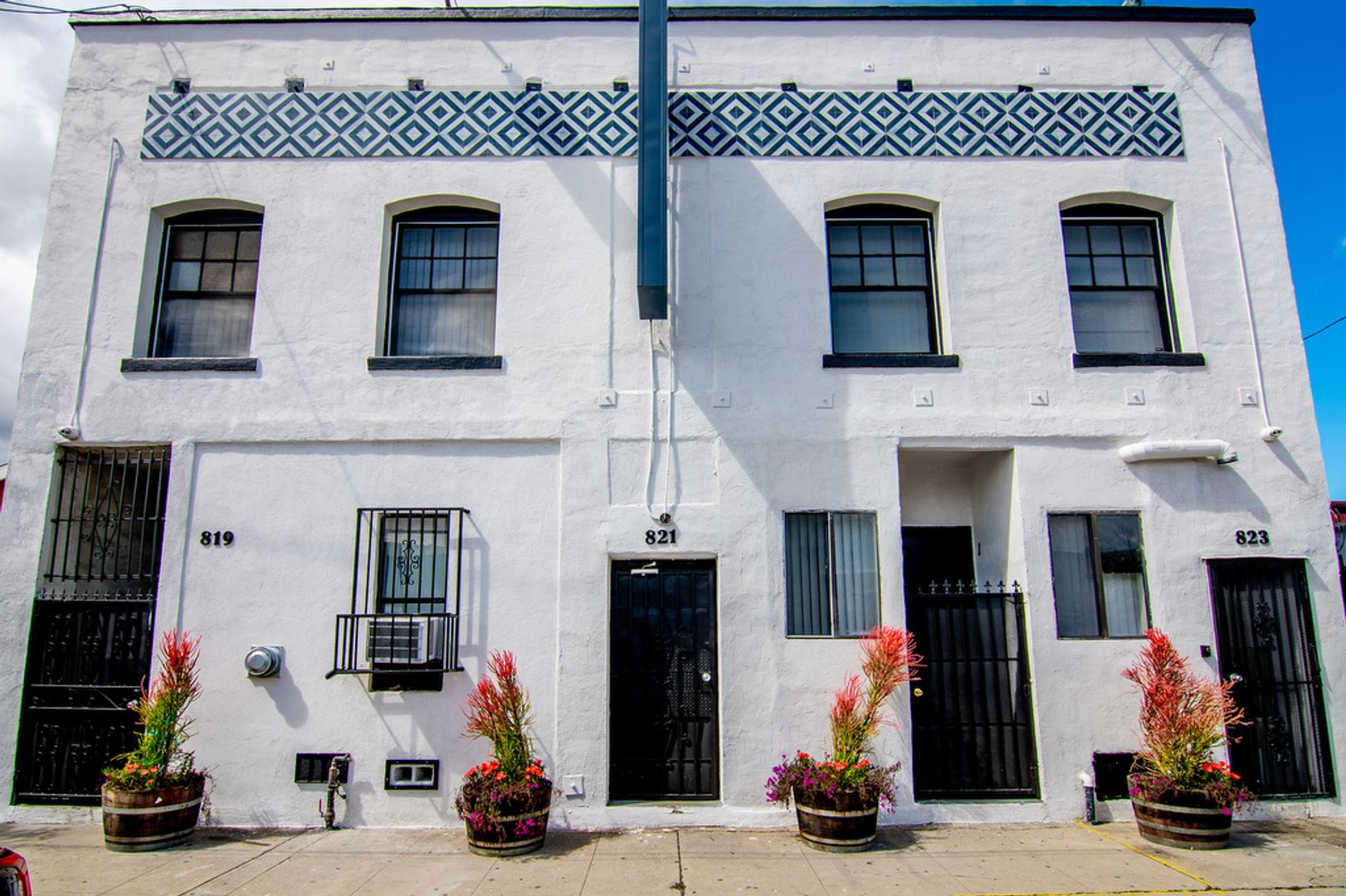 Wilmington Apartment: 819-823 Flint Avenue