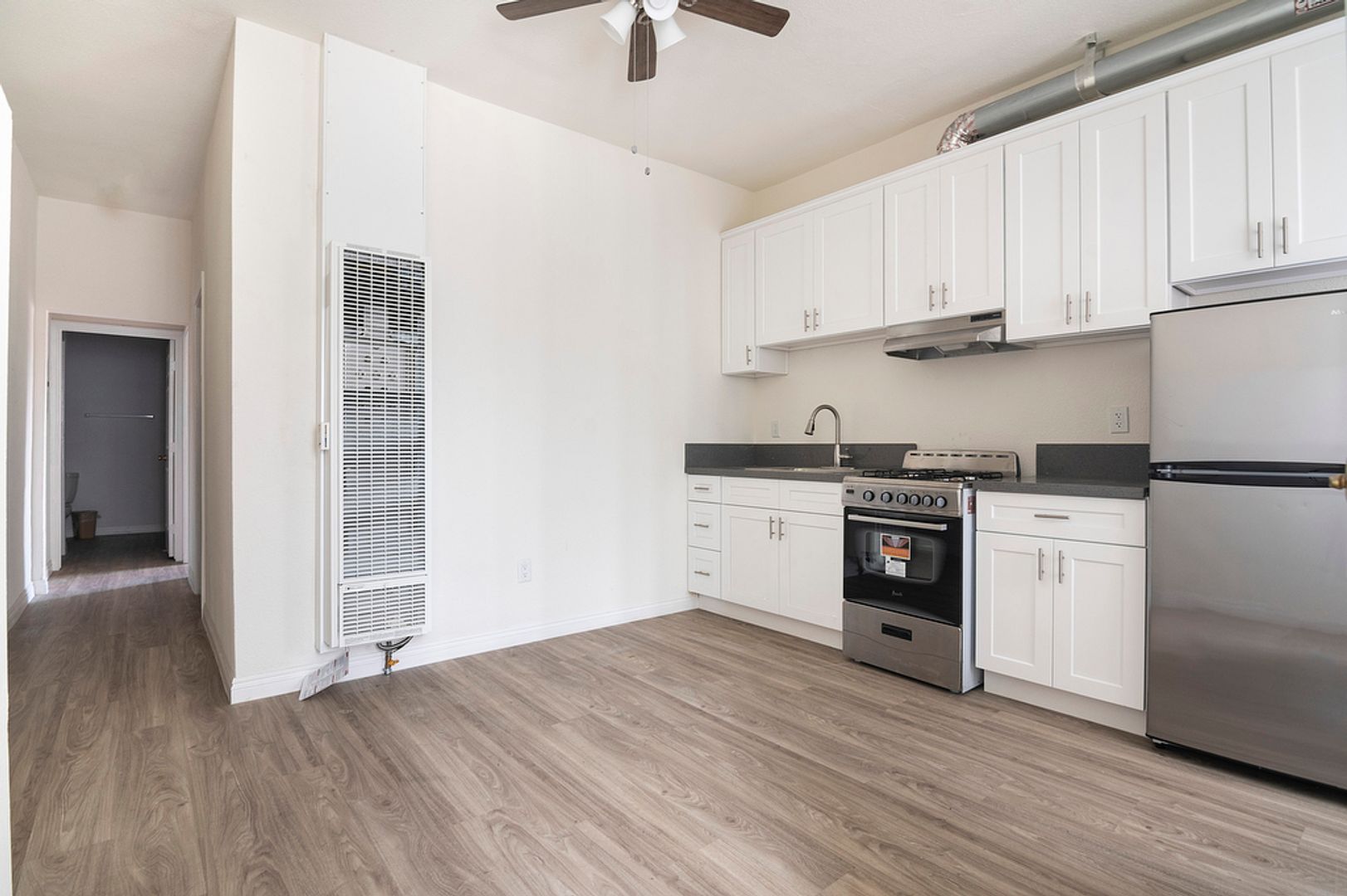 Wilmington Apartment: 819-823 Flint Avenue