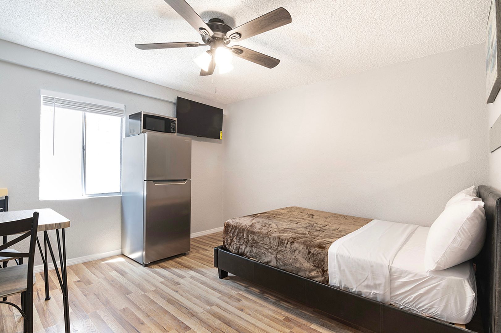 East Los Angeles Apartment: 930-932 Fraser Avenue
