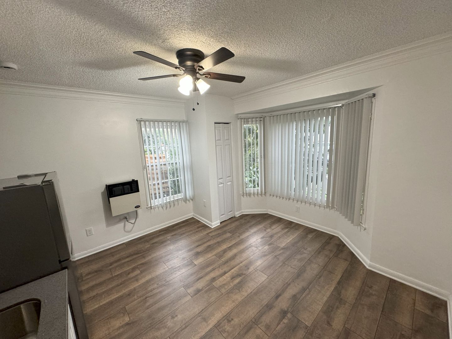 Los Angeles Apartment: 707-709 Crenshaw Blvd