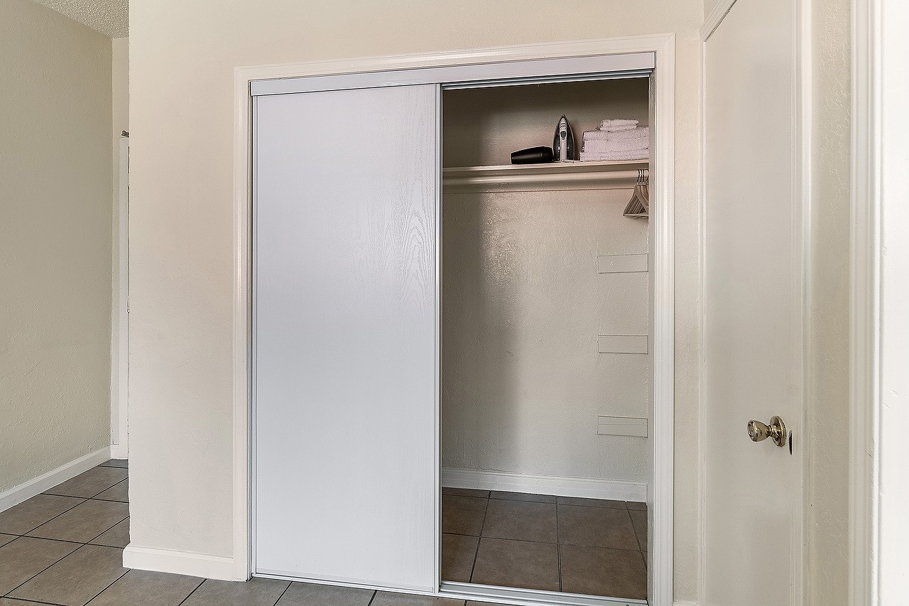 Los Angeles Apartment: 5117-5123 S Avalon Boulevard