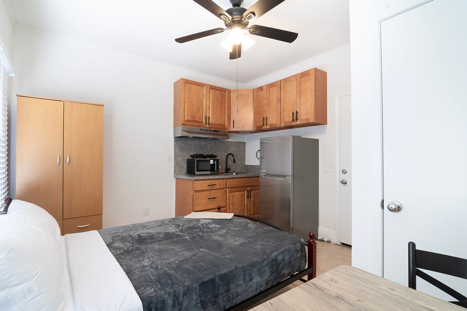 San Pedro Apartment: 1219 S Palos Verdes Street