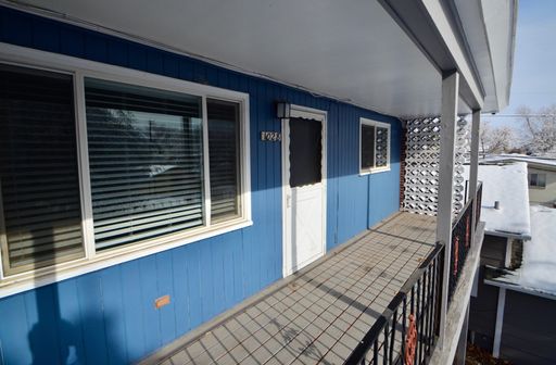 Cozy 2 bedroom, 1 bath apartment home in Lakewood! – photo 1