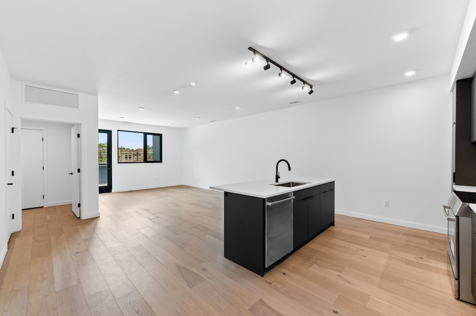 Denver Townhome: 1601 Park Avenue