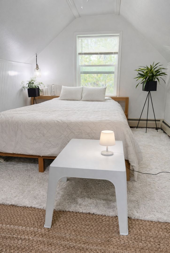 Golden Apartment: 1135 9th Street