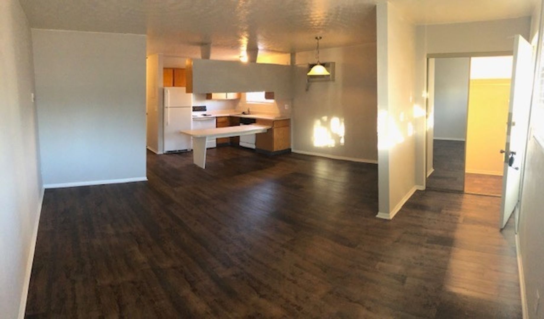 Littleton Apartment: 593 W Crestline Ave