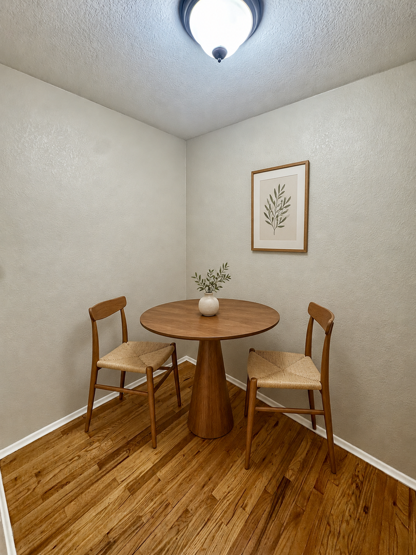 Poplar Apartments 2 of 14