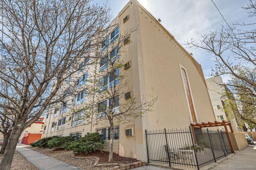2 bd/1.5 ba unit in CapHill – photo 1
