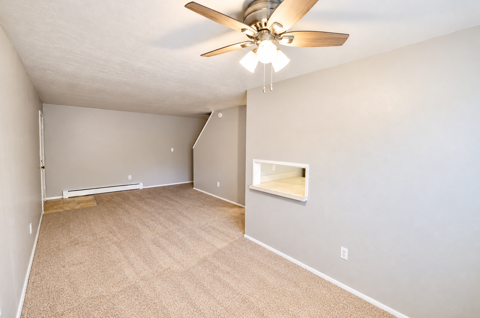 Centennial Apartment: 5705 S Pearl St