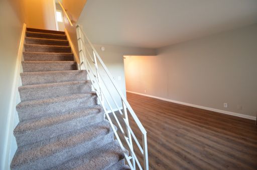 Spacious 2 Bedroom Townhouse in Littleton!!! – photo 1
