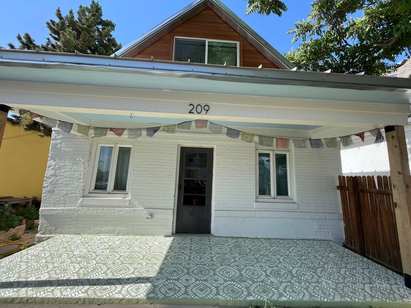 Denver House: 209 E. 45th Ave