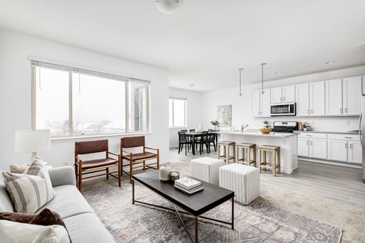 Spacious 3 Bedroom, 3 Bath Townhome located in Arapahoe County available for Summer Move In for the Cherry Creek School Districts! – photo 1
