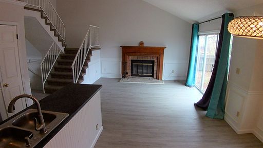 Experience Aurora living in this spacious 3-bedroom, 2-bathroom home – photo 1